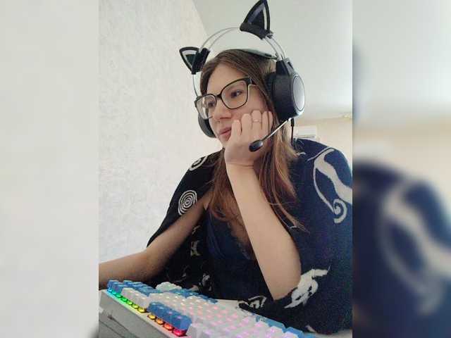 KittyMiracle live cam on BongaCams