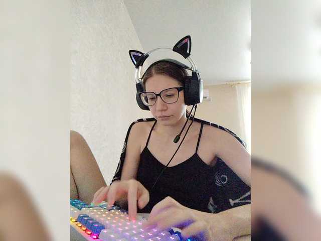 KittyMiracle live cam on BongaCams