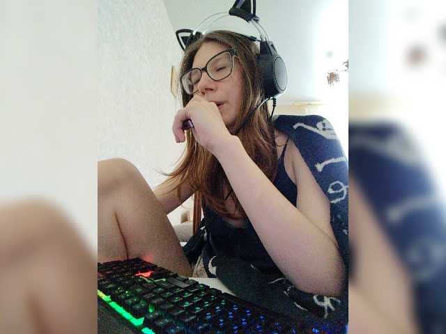 KittyMiracle live cam on BongaCams