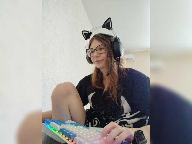 KittyMiracle live cam on BongaCams