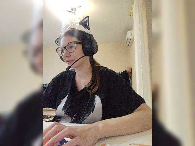 KittyMiracle live cam on BongaCams