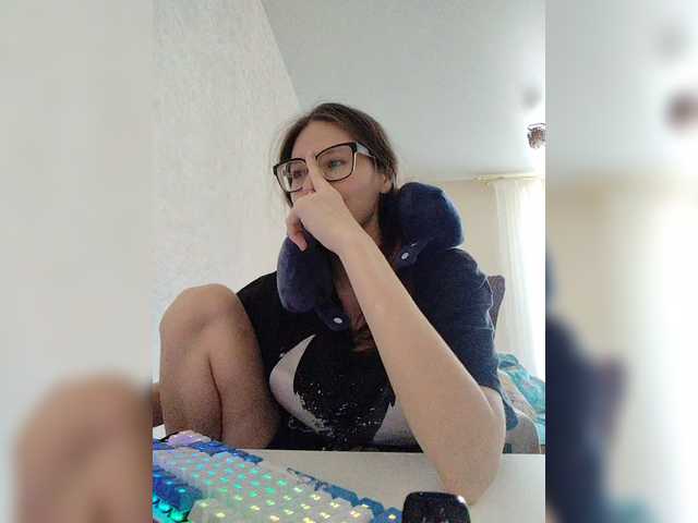 KittyMiracle live cam on BongaCams