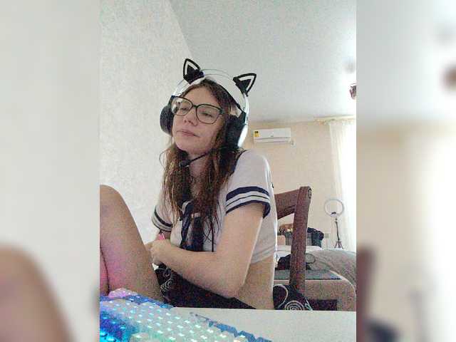 KittyMiracle live cam on BongaCams
