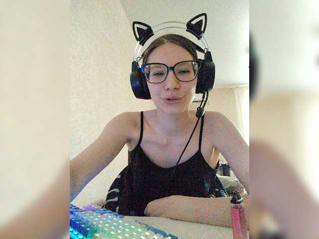 KittyMiracle live webcam show