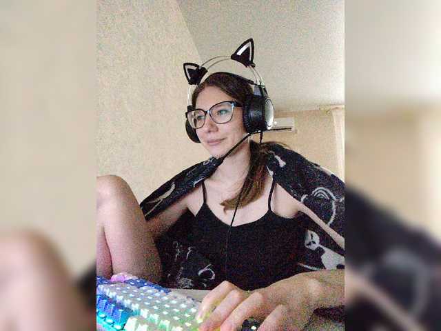 KittyMiracle live webcam show