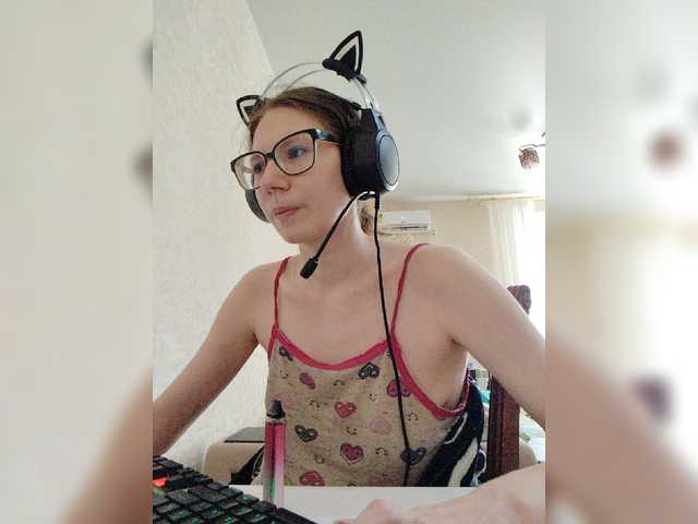 KittyMiracle live cam on BongaCams