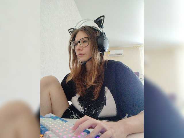 KittyMiracle live cam on BongaCams