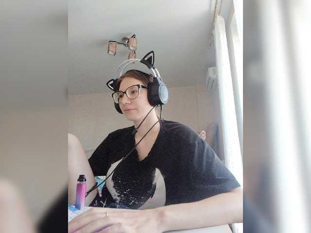 KittyMiracle live cam on BongaCams