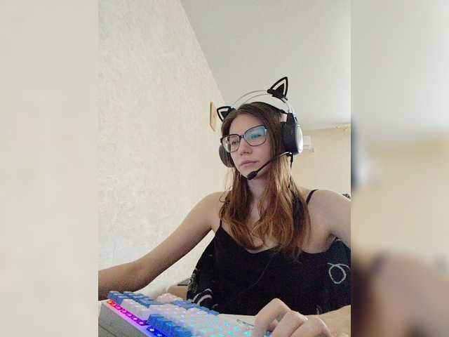 KittyMiracle live cam on BongaCams