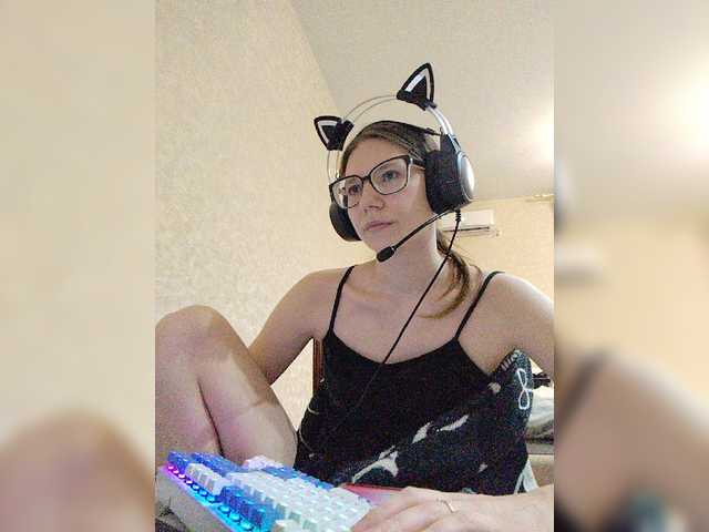 KittyMiracle live cam on BongaCams