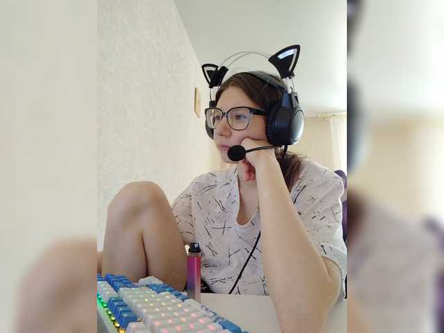 KittyMiracle live cam on BongaCams