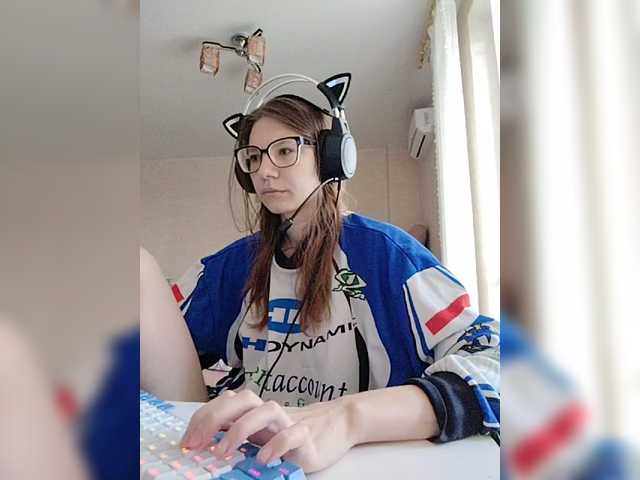 KittyMiracle live cam on BongaCams