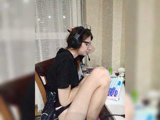 KittyMiracle live cam on BongaCams