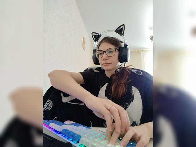 KittyMiracle live cam on BongaCams