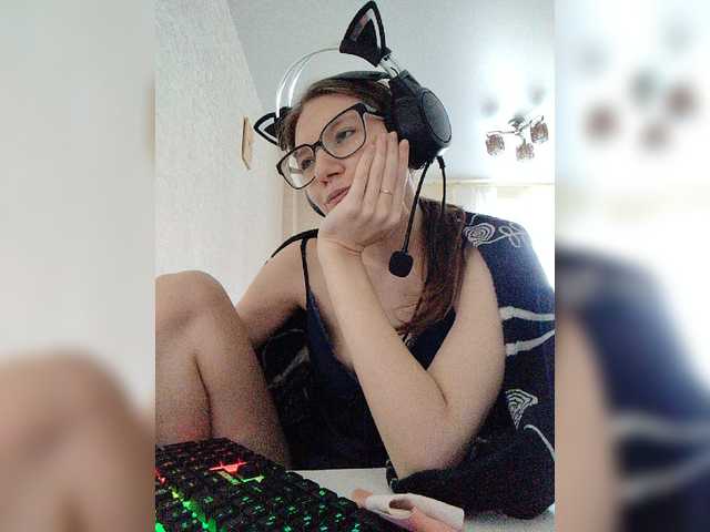 KittyMiracle live cam on BongaCams