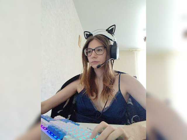 KittyMiracle live cam on BongaCams