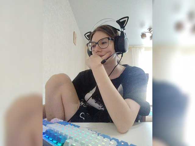 KittyMiracle live cam on BongaCams
