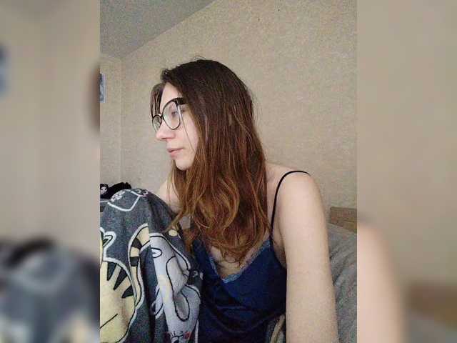 le modèle KittyMiracle est en webcam porno dans un show sur le site bongacams, il possède les tags suivants: White/Caucasian,Brunette,Shaved