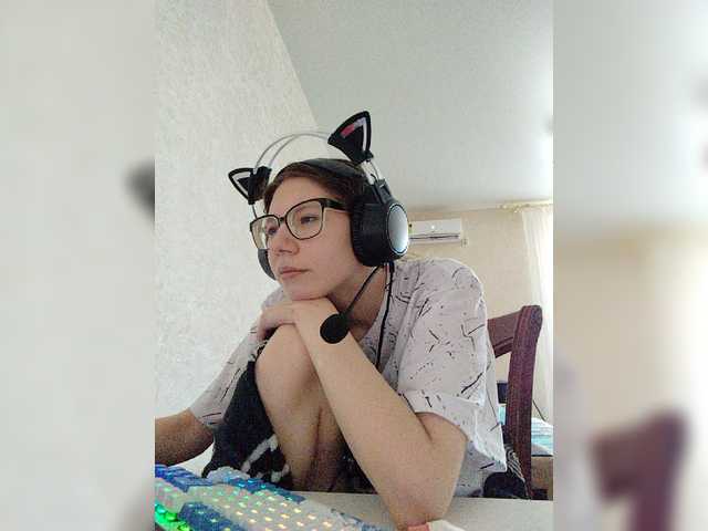KittyMiracle live cam on BongaCams