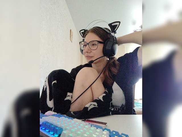 KittyMiracle live cam on BongaCams