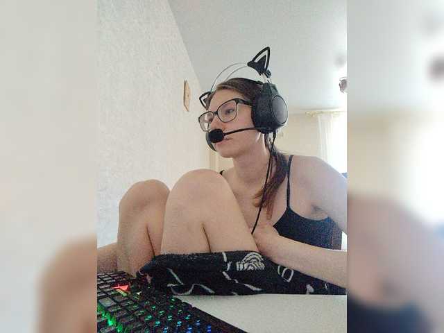 KittyMiracle live cam on BongaCams