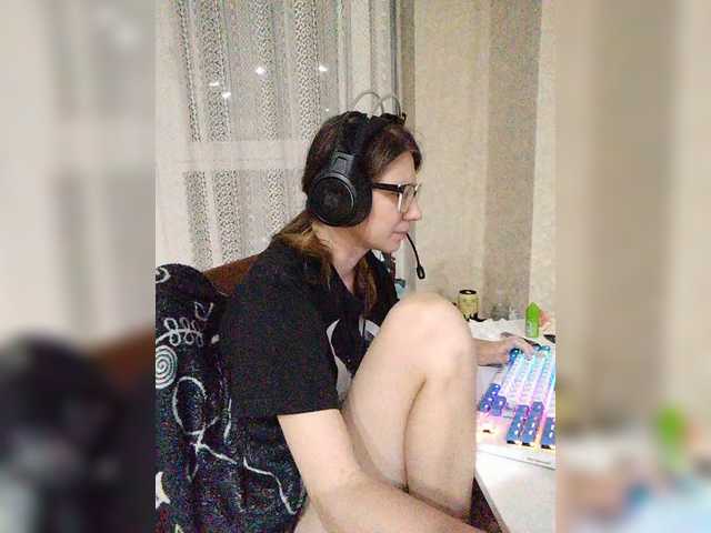 KittyMiracle live cam preview