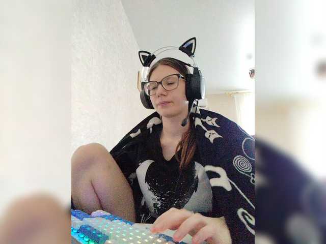 KittyMiracle live cam on BongaCams