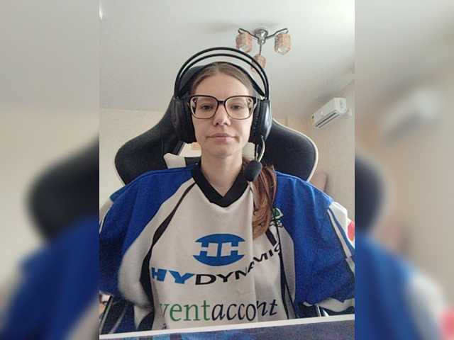 KittyMiracle live cam on BongaCams