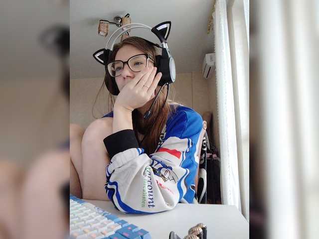 KittyMiracle live cam on BongaCams