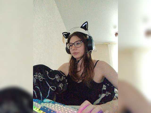 KittyMiracle live cam on BongaCams