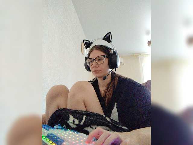KittyMiracle live cam on BongaCams