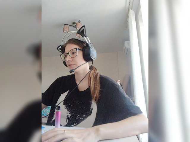 KittyMiracle live cam on BongaCams