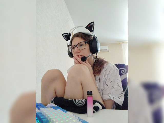 KittyMiracle live cam on BongaCams