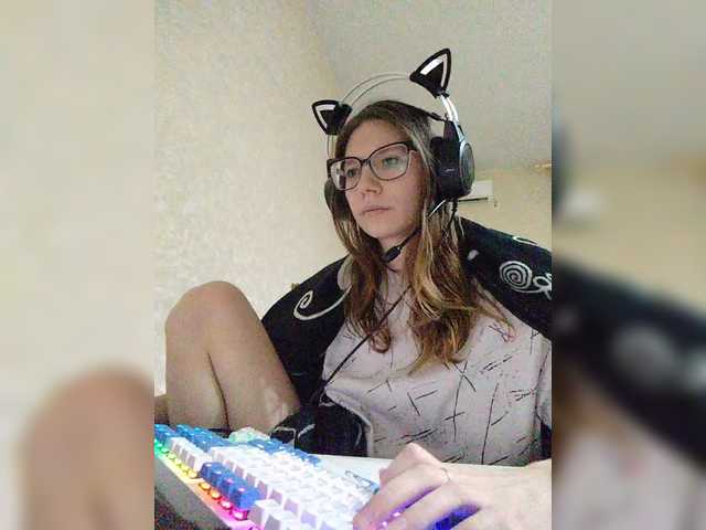 KittyMiracle live cam on BongaCams