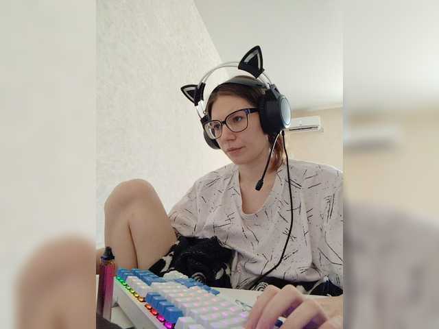 KittyMiracle live cam on BongaCams