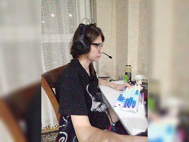 KittyMiracle live cam preview