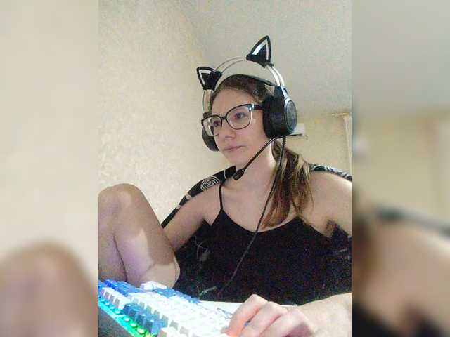 KittyMiracle live cam on BongaCams
