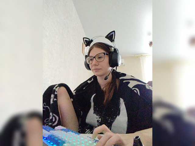 KittyMiracle live cam on BongaCams