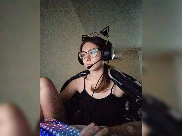 KittyMiracle live cam on BongaCams
