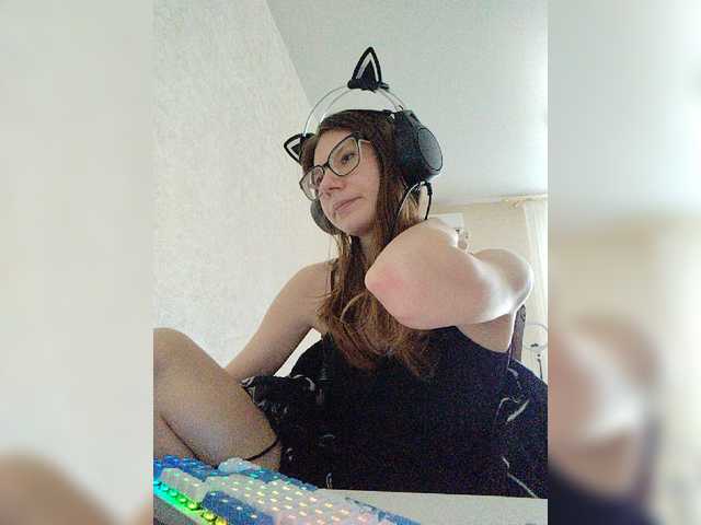 KittyMiracle live cam on BongaCams