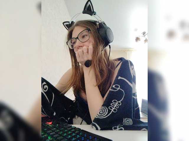 KittyMiracle live cam on BongaCams