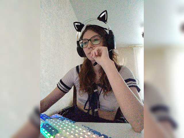 KittyMiracle live cam on BongaCams