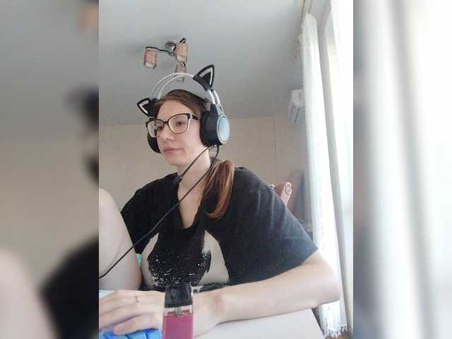 KittyMiracle live cam on BongaCams