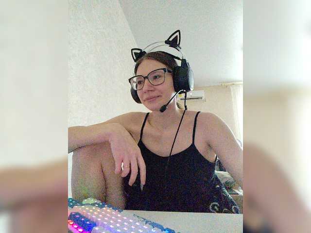 KittyMiracle live cam on BongaCams