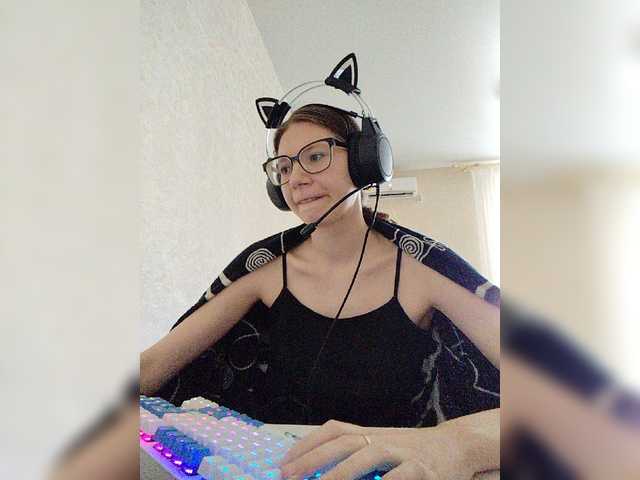 KittyMiracle live webcam show