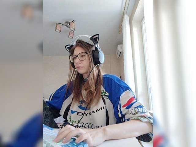 KittyMiracle live cam on BongaCams