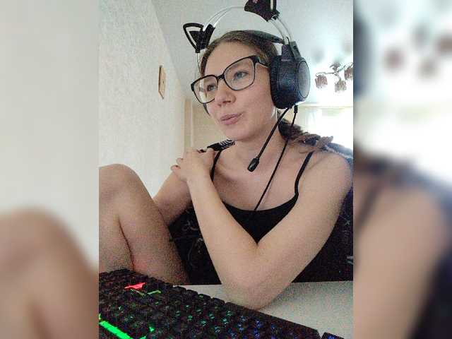 KittyMiracle live cam on BongaCams