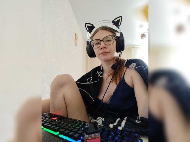KittyMiracle live cam on BongaCams