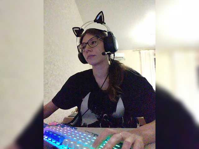 KittyMiracle live cam on BongaCams