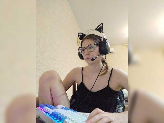 KittyMiracle live cam on BongaCams